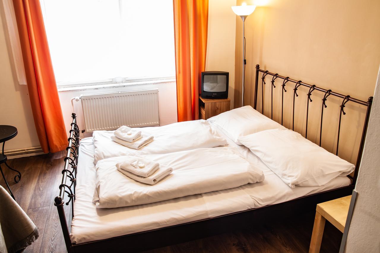 Hotel Sunflower Praag Buitenkant foto