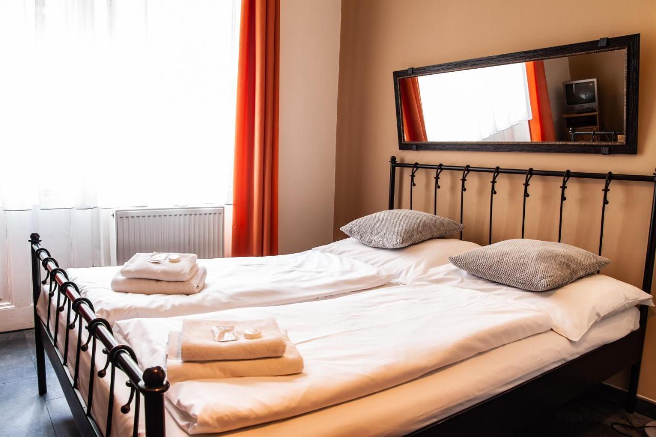 Hotel Sunflower Praag Buitenkant foto