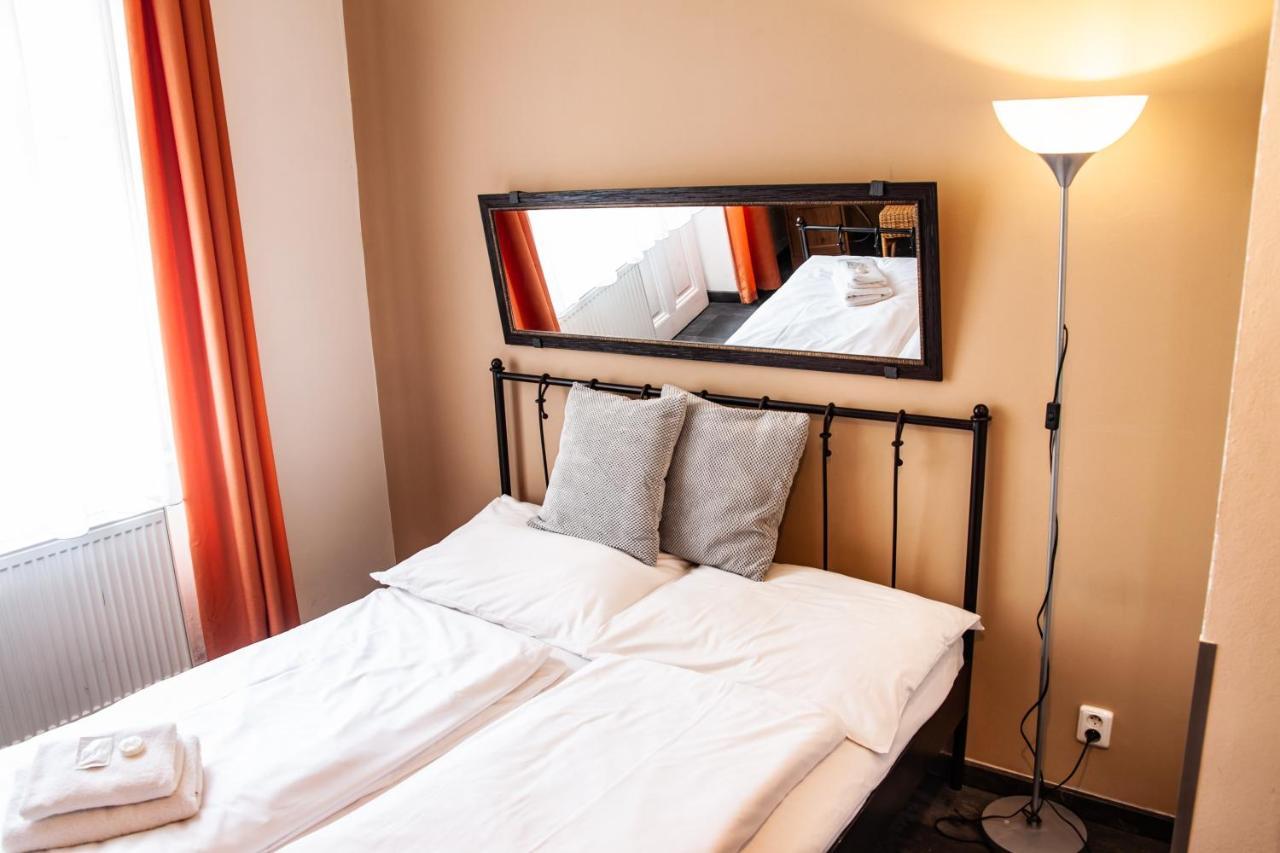 Hotel Sunflower Praag Buitenkant foto